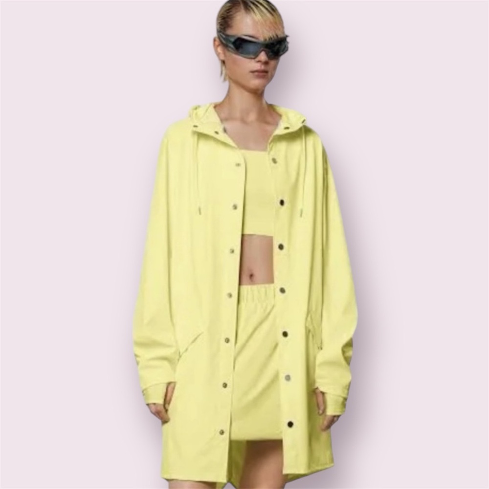NWT RAINS | Unisex Waterproof Long Raincoat Jacket Fits Up To A Large Yellow